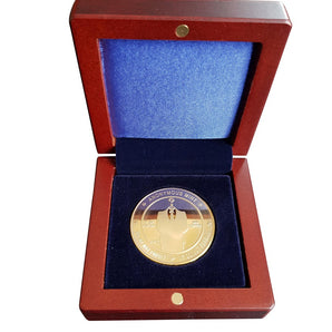 Bitcoin Münze Anonymous Körper V.3 40mm vergoldet mit Münzetui Holz