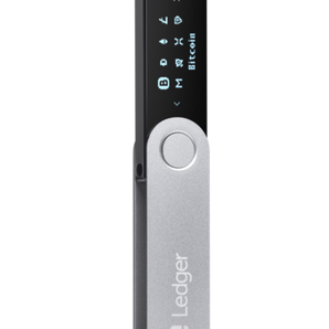 Ledger NanoX aufgeklappt